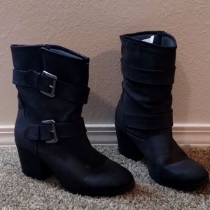 Diba heel boots charcoal color size 7.5 women's great condition
